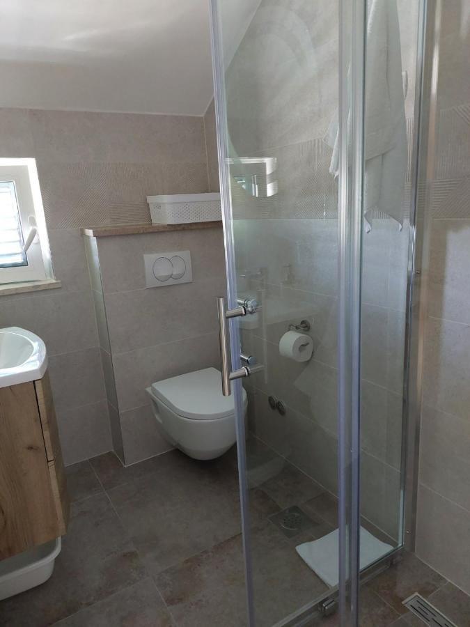 Ceratonia Apartments Lovište Kültér fotó