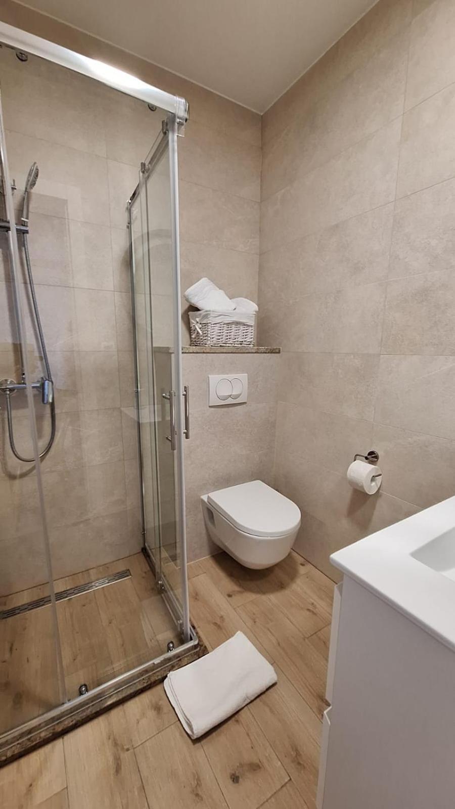 Ceratonia Apartments Lovište Kültér fotó