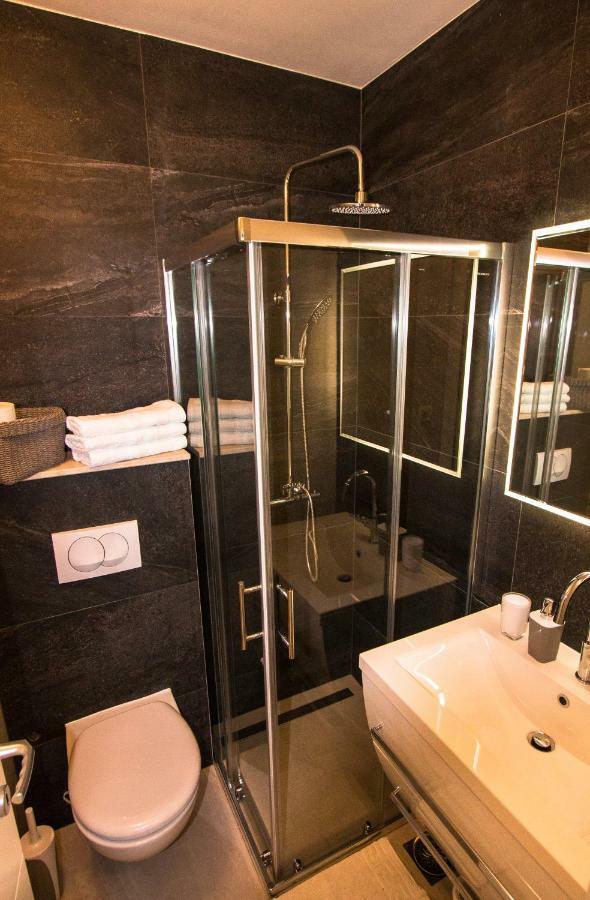 Ceratonia Apartments Lovište Kültér fotó